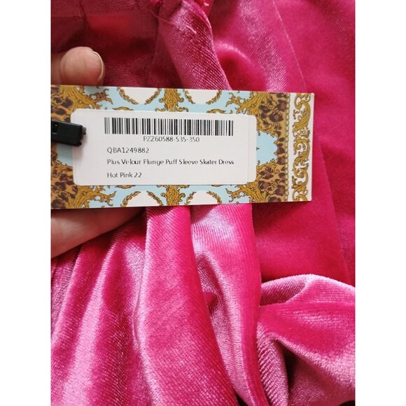 Plus Size Boohoo Velour Plunge Puff Sleeve‎ Skater Dress Hot Pink size 18 - Picture 5 of 12